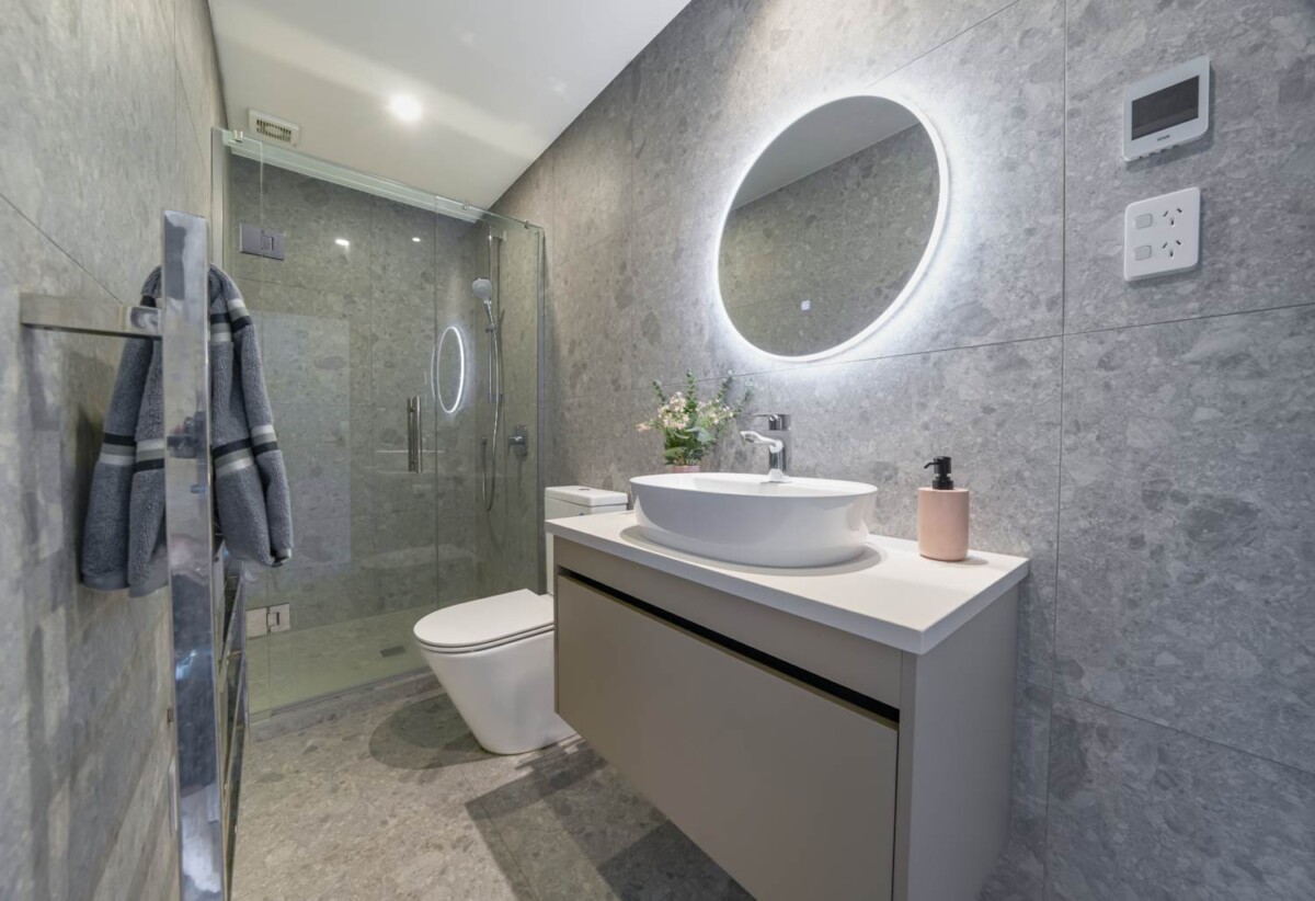Double Grammar school zone, 4 beds 4 baths home with double garage, 2.1 km to Epsom Girls’ Grammar School, 3.1 km to Auckland Grammar, 27D Claude Road, Epsom, Auckland