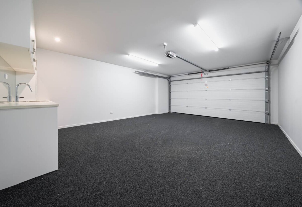 Double Grammar school zone, 4 beds 4 baths home with double garage, 2.1 km to Epsom Girls’ Grammar School, 3.1 km to Auckland Grammar, 27D Claude Road, Epsom, Auckland