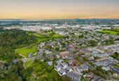 10-year Master Build Guarantee plus a 12-month maintenance warranty, Freehold 4 beds 2.5 baths Duplex home with garage, easy access to train stations, local shops, and motorway links, schools, nearby Opanuku Stream Walkway, 0.6 km to Henderson South School, 13d Tabitha Crescent, Henderson, Auckland