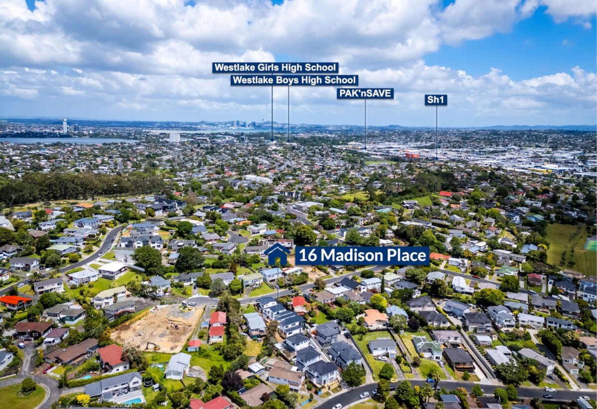 Double Westlake school zone, Brandnew standalone 4 beds 2.5 baths home with garage, Private garden and deck, close to schools, shops, parks, motorway access, 0.5 km to Wairau Intermediate School, 2/ 16 Madison Place, Forrest Hill, Auckland
