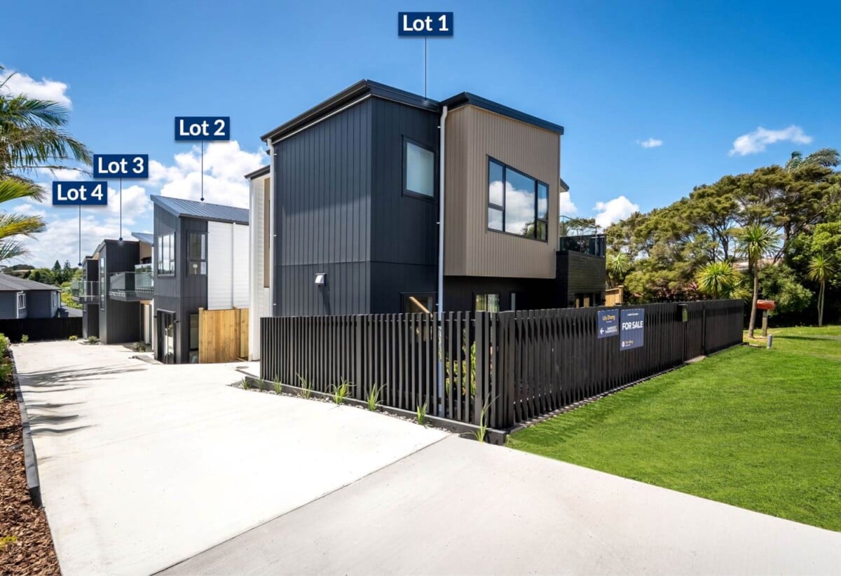 10-Year Master Build Guarantee, Double Westlake school zone, Brandnew standalone 4 beds 2.5 baths home with garage, Private garden and deck, close to schools, shops, parks, motorway access, 0.5 km to Wairau Intermediate School, 1/ 16 Madison Place, Forrest Hill, Auckland
