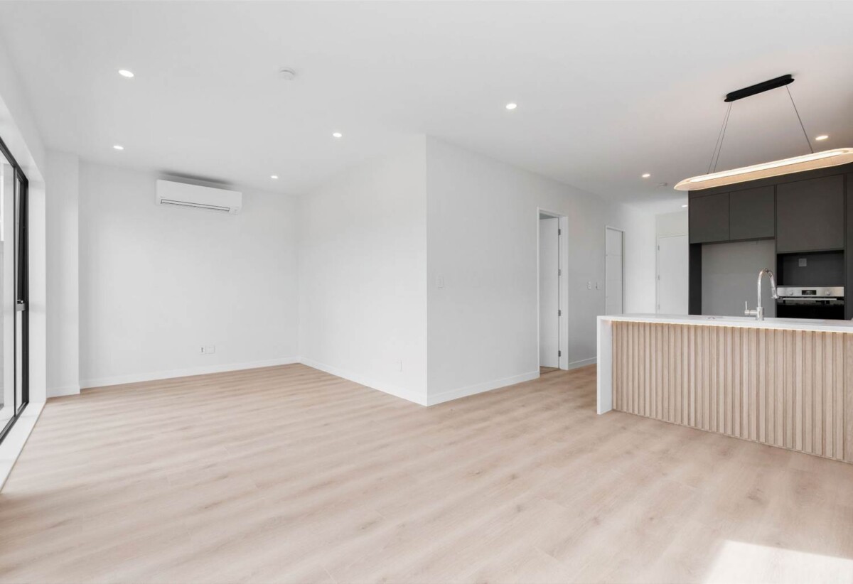 Double Westlake school zone, Brandnew standalone 4 beds 2.5 baths home with garage, Private garden and deck, close to schools, shops, parks, motorway access, 0.5 km to Wairau Intermediate School, 4/ 16 Madison Place, Forrest Hill, Auckland