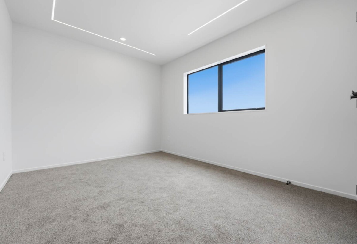 Affordable Parkside Living, Brandnew 2 beds + study room 1 bath home with car park, 0.8 km to Opaheke School, 83 Otuwairoa Esplanade, Papakura, Auckland