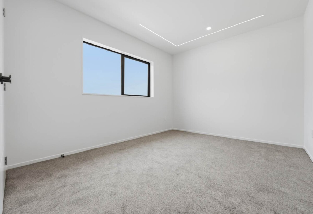 Affordable Parkside Living, Brandnew 2 beds + study room 1 bath home with car park, 0.8 km to Opaheke School, 85 Otuwairoa Esplanade, Papakura, Auckland