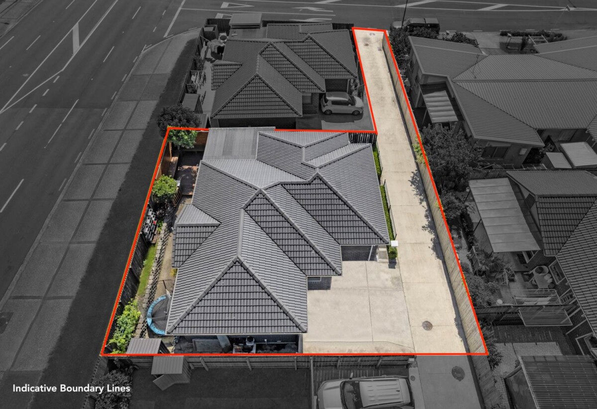 Brick and tile 3 beds 2 baths house with garage on 307m2 section, Expansive covered deck, close to Maukau shopping centre, schools, motorway access, 0.8 km to Wiri Central School and Manurewa High School, 3 Totara Meadows Court, Wiri, Auckland