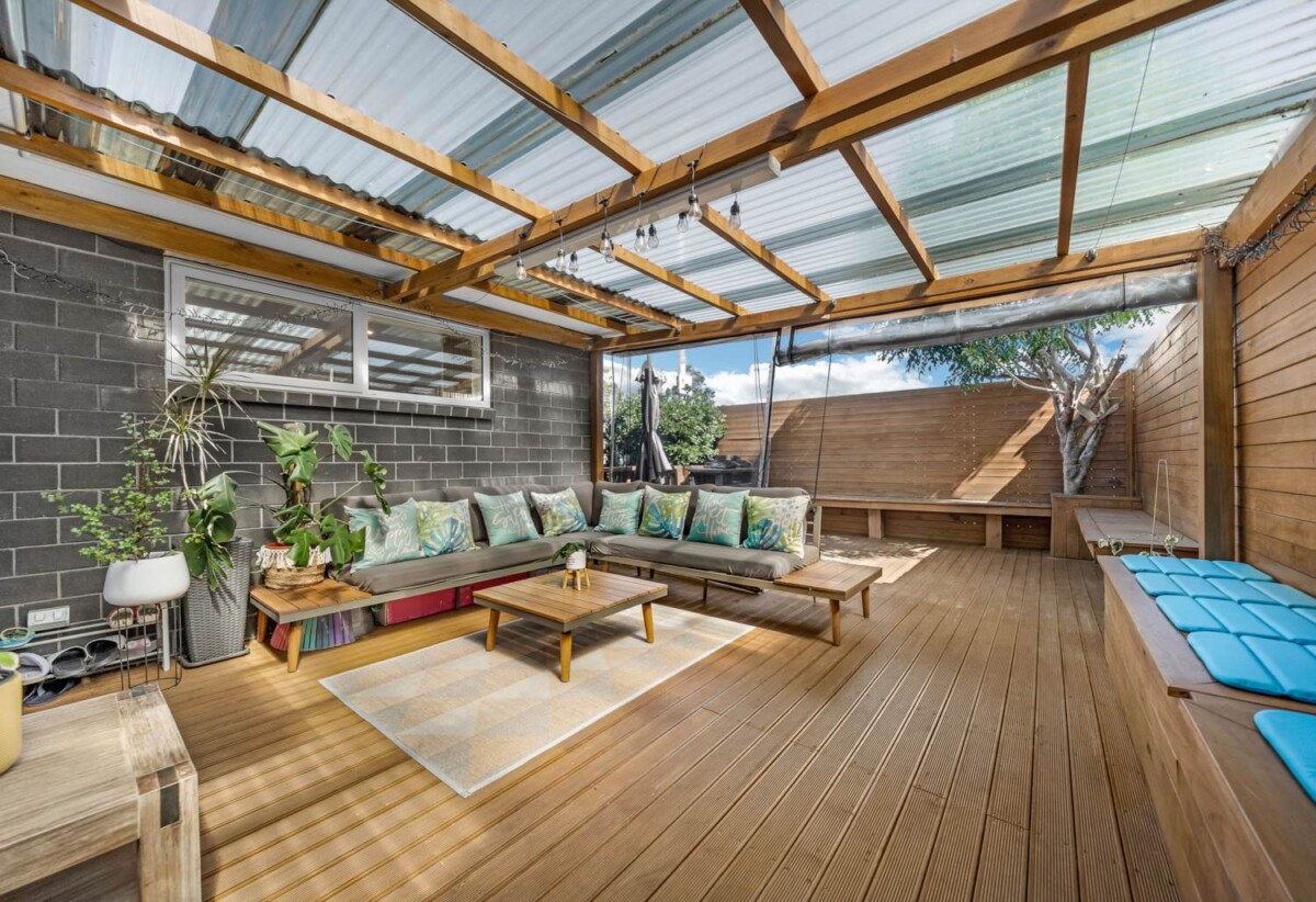 Brick and tile 3 beds 2 baths house with garage on 307m2 section, Expansive covered deck, close to Maukau shopping centre, schools, motorway access, 0.8 km to Wiri Central School and Manurewa High School, 3 Totara Meadows Court, Wiri, Auckland