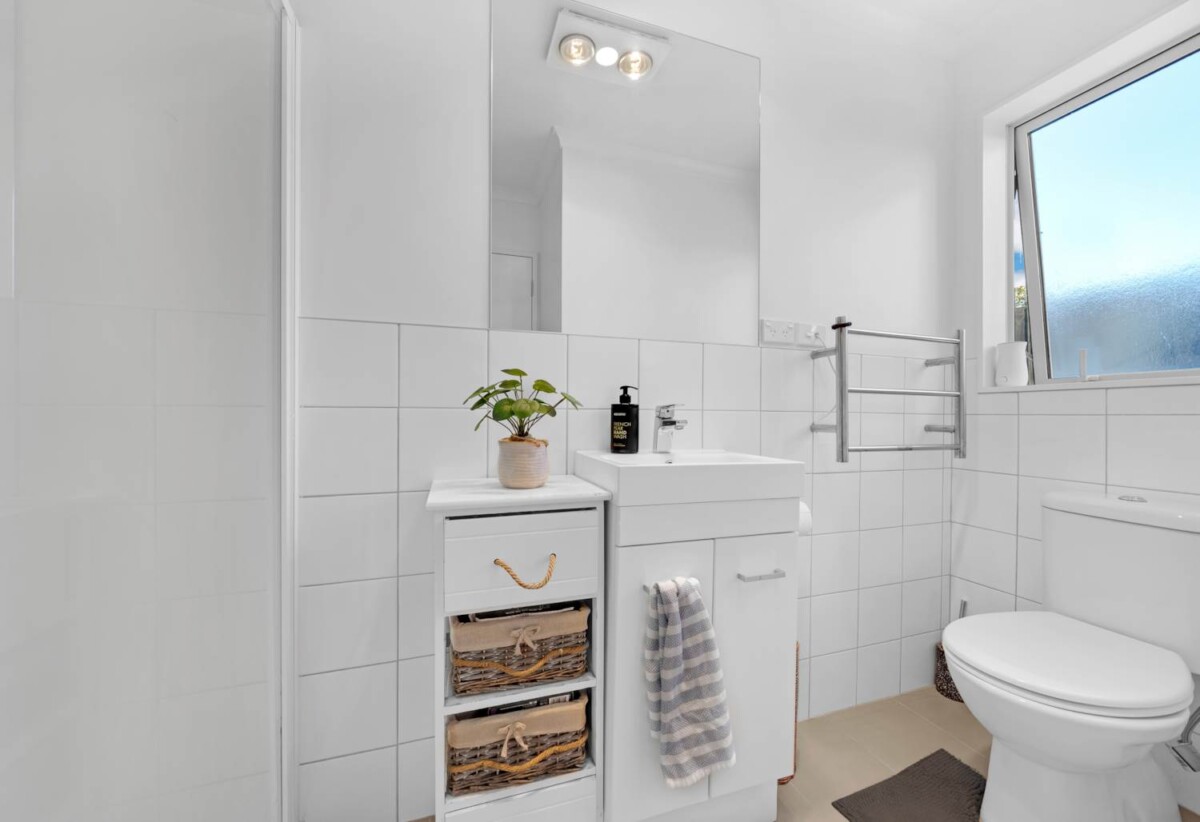 Brick and tile 3 beds 2 baths house with garage on 307m2 section, Expansive covered deck, close to Maukau shopping centre, schools, motorway access, 0.8 km to Wiri Central School and Manurewa High School, 3 Totara Meadows Court, Wiri, Auckland