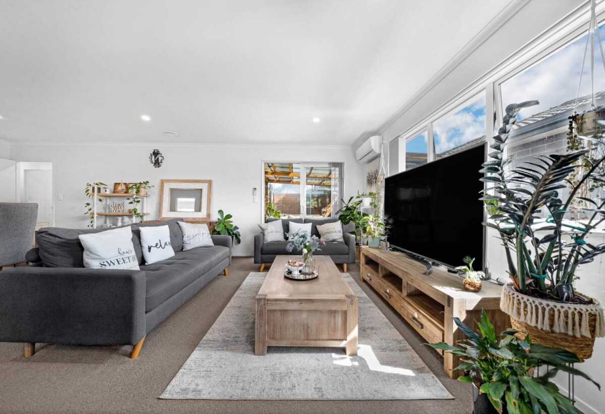 Brick and tile 3 beds 2 baths house with garage on 307m2 section, Expansive covered deck, close to Maukau shopping centre, schools, motorway access, 0.8 km to Wiri Central School and Manurewa High School, 3 Totara Meadows Court, Wiri, Auckland