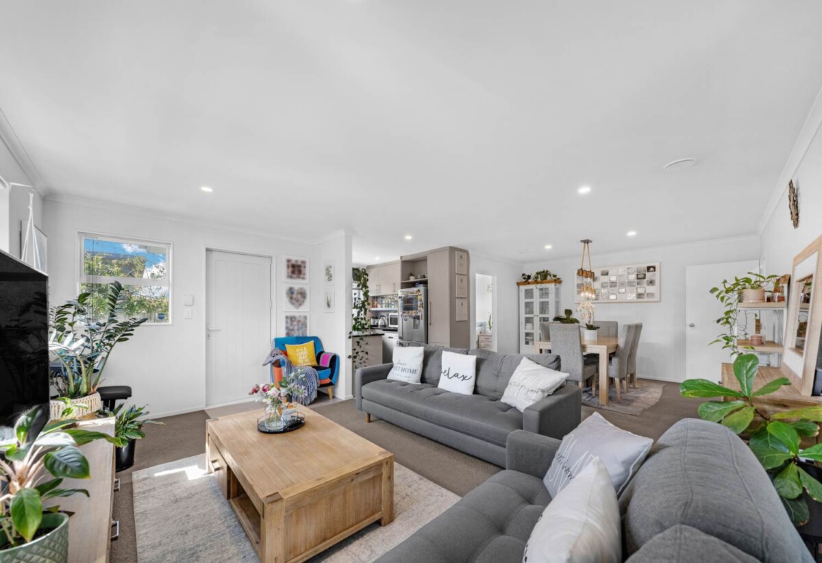 Brick and tile 3 beds 2 baths house with garage on 307m2 section, Expansive covered deck, close to Maukau shopping centre, schools, motorway access, 0.8 km to Wiri Central School and Manurewa High School, 3 Totara Meadows Court, Wiri, Auckland
