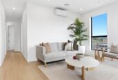 2 beds 1 bath 1 car park apartment, 72m² internal + 4m² balcony, close to shops, parks, schools, motorway access, 0.9 km to Waterview School, 102/2A Te Ara Taurapa, Pt Chevalier, Auckland