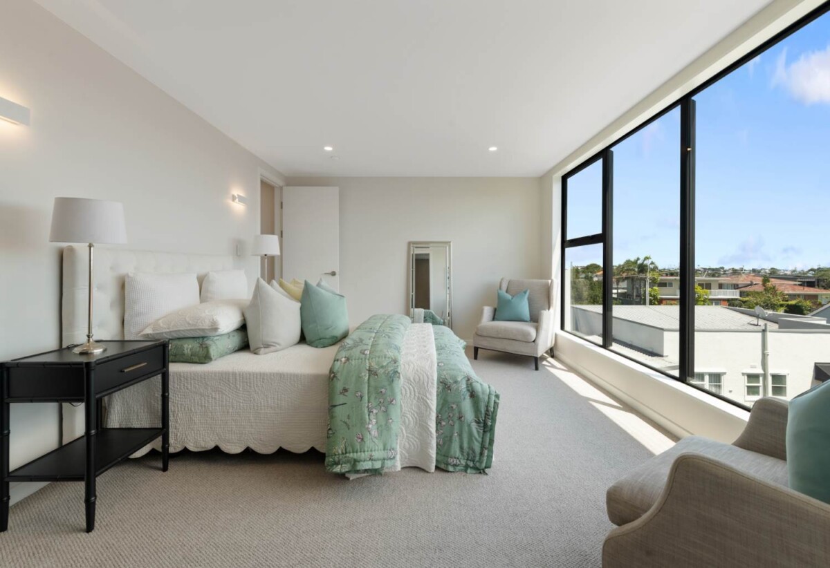 Built-in lift, Brandnew 4 beds 3 baths house with double garage, with the beach, village and coastal walks an easy stroll away, 0.6 km to St Ignatius School (St Heliers), 1.4 km to Kohimarama School, 8C Sayegh Street, St Heliers, Auckland