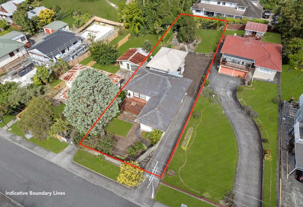3 beds house + sleepout on 809m2 section, zoned Residential – Terrace Housing and Apartment Building Zone (THAB), Walkable to transport links, shopping malls, parks, and daily amenities, 0.5 km to Tirimoana School, 11 Cron Avenue, Te Atatu South, Auckland