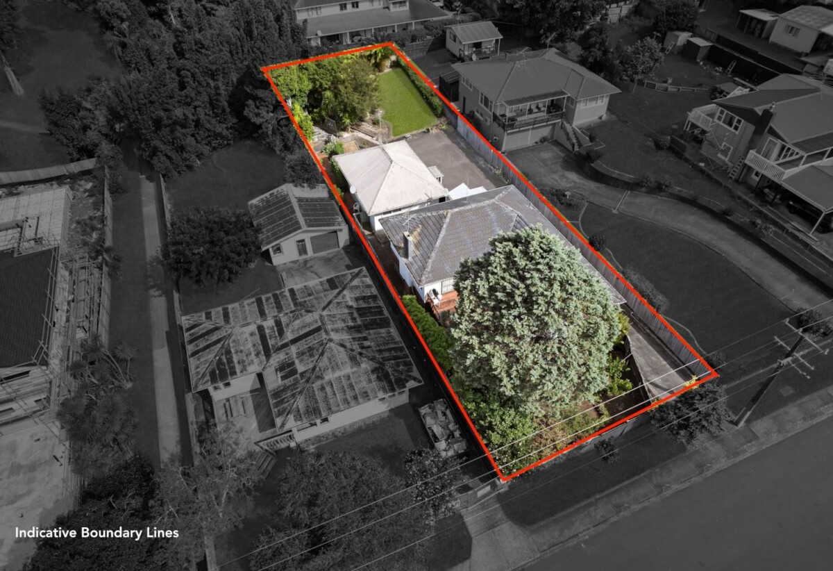 3 beds house + sleepout on 809m2 section, zoned Residential – Terrace Housing and Apartment Building Zone (THAB), Walkable to transport links, shopping malls, parks, and daily amenities, 0.5 km to Tirimoana School, 11 Cron Avenue, Te Atatu South, Auckland