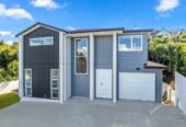 212m2 4 beds 3 baths house with garage, close to schools, shops, beach, 0.5 km to Glamorgan School, 1.3 km to Northcross Intermediate, 1.7 km to Long Bay College, 13a Cottam Grove, Northcross, Auckland