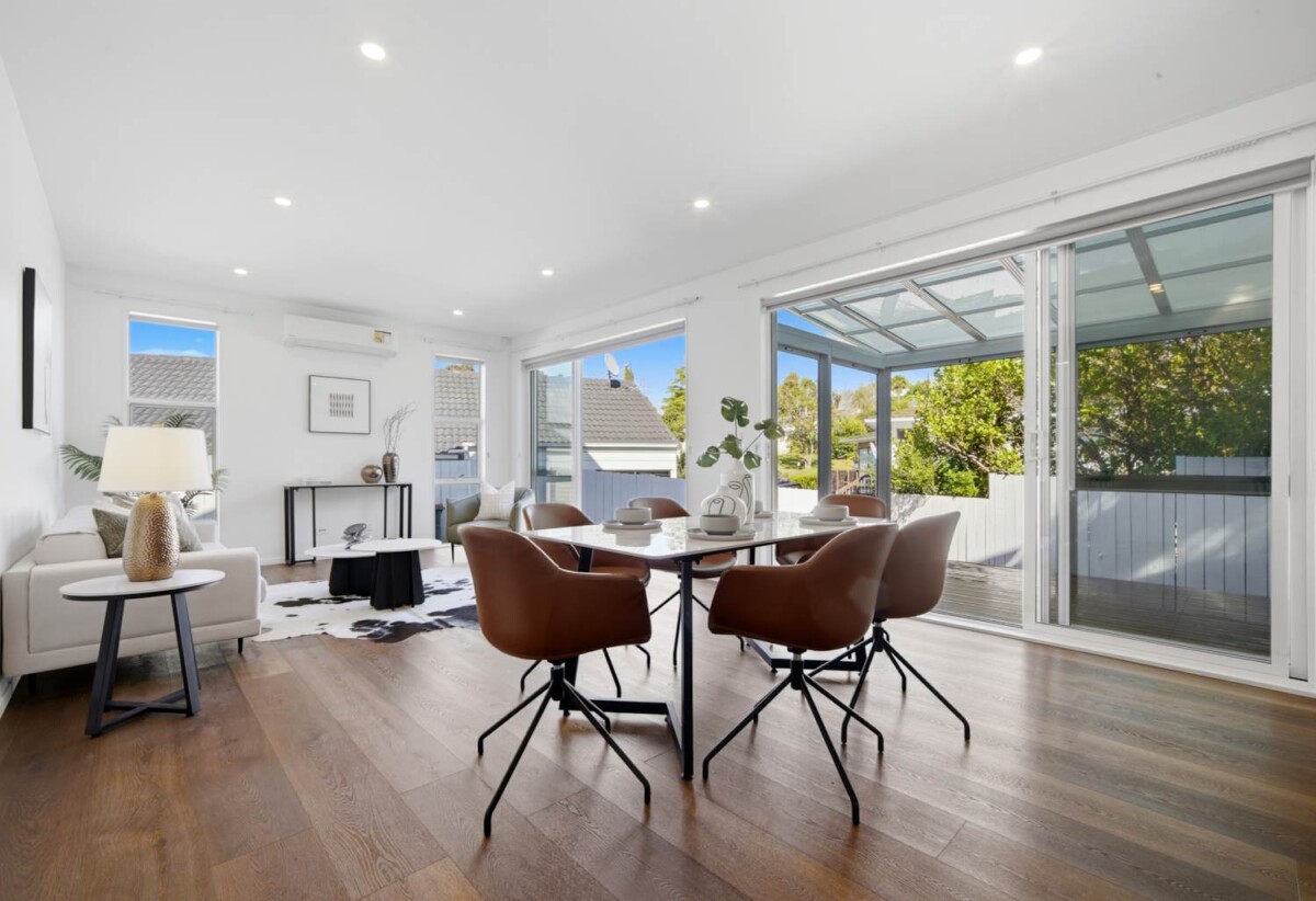 212m2 4 beds 3 baths house with garage, close to schools, shops, beach, 0.5 km to Glamorgan School, 1.3 km to Northcross Intermediate, 1.7 km to Long Bay College, 13a Cottam Grove, Northcross, Auckland