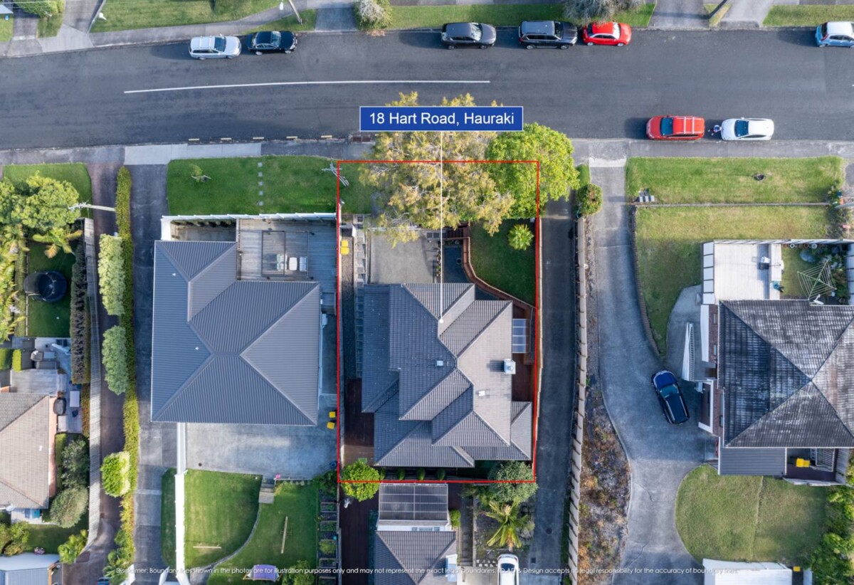 294m2 4 beds 3.5 baths house with double garage on 451m2 section, A private downstairs suite, complete with its own bedroom, bathroom, living area, and separate entrance, close to schools, shops, beach, motorway access, 0.7 km to Hauraki School, 1.3 km to Takapuna Grammar School, 18 Hart Road, Hauraki, Auckland
