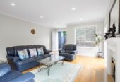 294m2 4 beds 3.5 baths house with double garage on 451m2 section, A private downstairs suite, complete with its own bedroom, bathroom, living area, and separate entrance, close to schools, shops, beach, motorway access, 0.7 km to Hauraki School, 1.3 km to Takapuna Grammar School, 18 Hart Road, Hauraki, Auckland