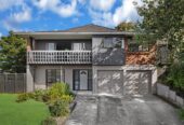 Macleans College zone, 4 beds 3 baths house with double garagfe on 750m2 section, with RC, EPA for 4 standalone new houses, zoned for Pigeon Mountain Primary, Bucklands Beach Intermediate (BBI), and Macleans College, 18 Mark Edward Drive, Half Moon Bay, Auckland