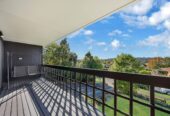 Macleans College zone, 4 beds 3 baths house with double garagfe on 750m2 section, with RC, EPA for 4 standalone new houses, zoned for Pigeon Mountain Primary, Bucklands Beach Intermediate (BBI), and Macleans College, 18 Mark Edward Drive, Half Moon Bay, Auckland