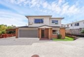 4 beds 3 baths house with double garage on 514m2 section, close to supermarkets, shops, schools, park , tennis club and the Maungakiekie Golf Club, 0.6 km to Halsey Drive School, 22 Oriana Avenue, Lynfield, Auckland