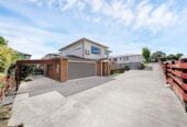 4 beds 3 baths house with double garage on 514m2 section, close to supermarkets, shops, schools, park , tennis club and the Maungakiekie Golf Club, 0.6 km to Halsey Drive School, 22 Oriana Avenue, Lynfield, Auckland