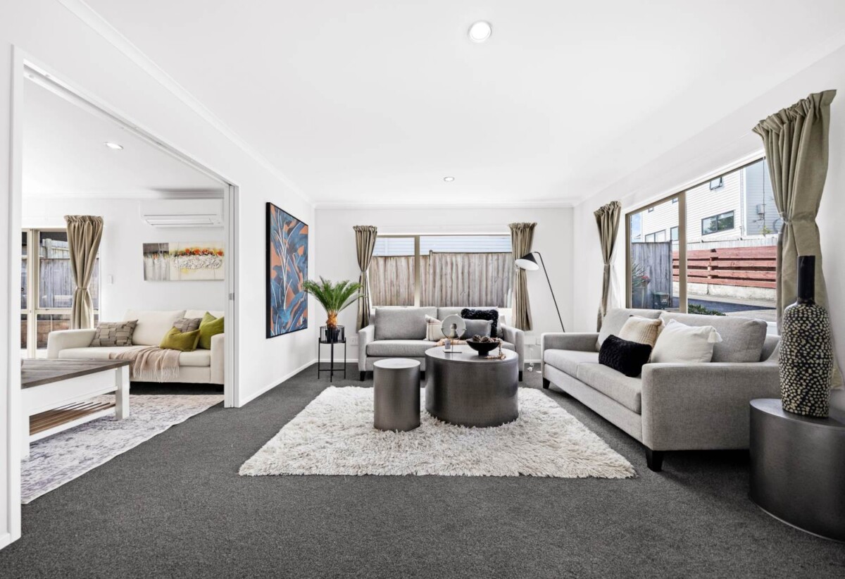 4 beds 3 baths house with double garage on 514m2 section, close to supermarkets, shops, schools, park , tennis club and the Maungakiekie Golf Club, 0.6 km to Halsey Drive School, 22 Oriana Avenue, Lynfield, Auckland