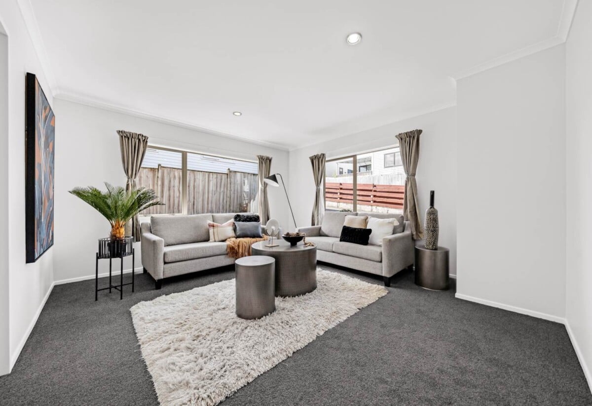4 beds 3 baths house with double garage on 514m2 section, close to supermarkets, shops, schools, park , tennis club and the Maungakiekie Golf Club, 0.6 km to Halsey Drive School, 22 Oriana Avenue, Lynfield, Auckland