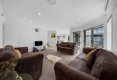 Brick and tile 3 beds 2.5 baths house with double garage on 438m2 section, Walking distance to Hunters Plaza, local parks, schools, close to motorway access, zoned for Papatoetoe East School, Papatoetoe Intermediate, and Papatoetoe High School, 35A Overton Road, Papatoetoe, Auckland