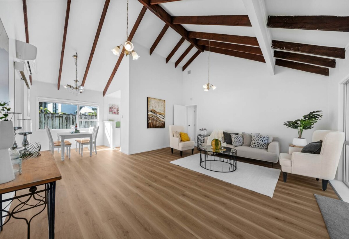 3 beds 2 baths house with carport on 481m2 section, close to schools, beaches, the Highland Park shopping centre, 0.7 km to Pakuranga College and Macleans Primary School, 28 Cranberry Place, Bucklands Beach, Auckland