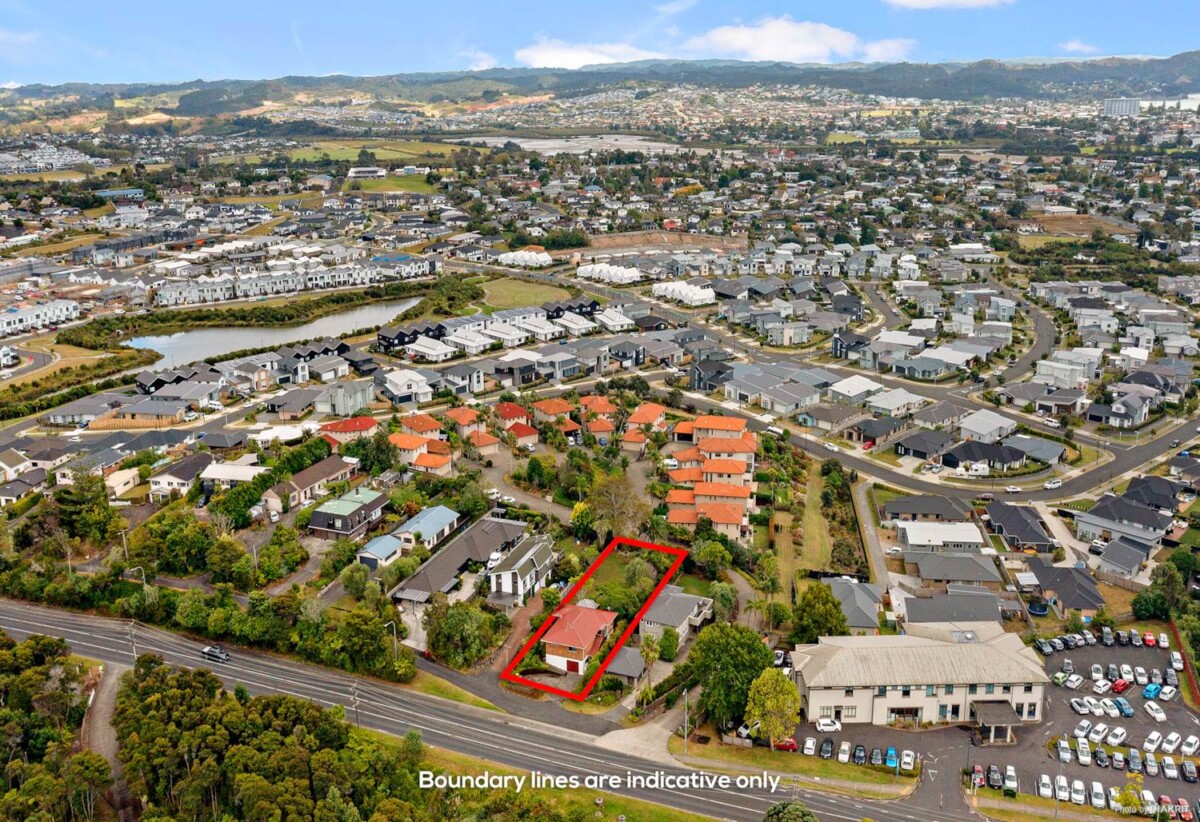 MORTGAGEE SALE, 130m2 Brick 3 beds 1 bath house on 809m2 section, A single garage with large storage on the ground level, In the past marketing material, there is also reference to concept plans being available for redevelopment into six standalone dwellings (subject to Council approval). close to local schools, beaches, shops, 0.5 km to Red Beach School, 122 Whangaparaoa Road, Red Beach, Auckland