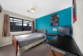 Macleans College zone, 4 beds 3 baths house with double garagfe on 750m2 section, with RC, EPA for 4 standalone new houses, zoned for Pigeon Mountain Primary, Bucklands Beach Intermediate (BBI), and Macleans College, 18 Mark Edward Drive, Half Moon Bay, Auckland