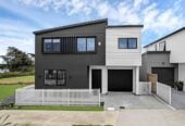Brandnew 4 beds 2.5 baths house with double garage, close to schools, shops, waterfront walkaway, motorway access, 0.4 km to Mangapikopiko School, 1.7 km to Rosehill College, 4 Kaititiko Road, Karaka, Auckland