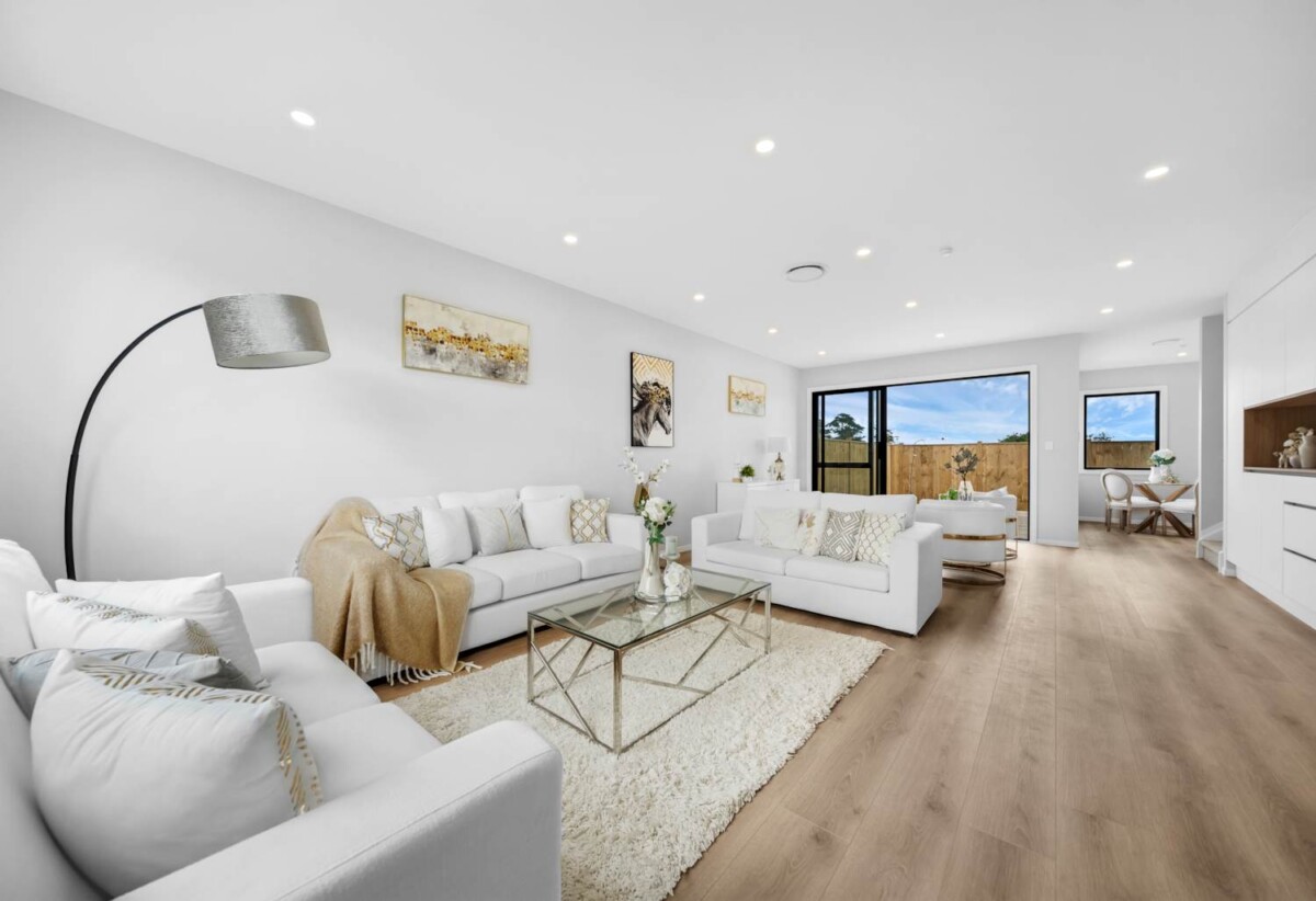 Brandnew 4 beds 2.5 baths house with double garage, close to schools, shops, waterfront walkaway, motorway access, 0.4 km to Mangapikopiko School, 1.7 km to Rosehill College, 4 Kaititiko Road, Karaka, Auckland