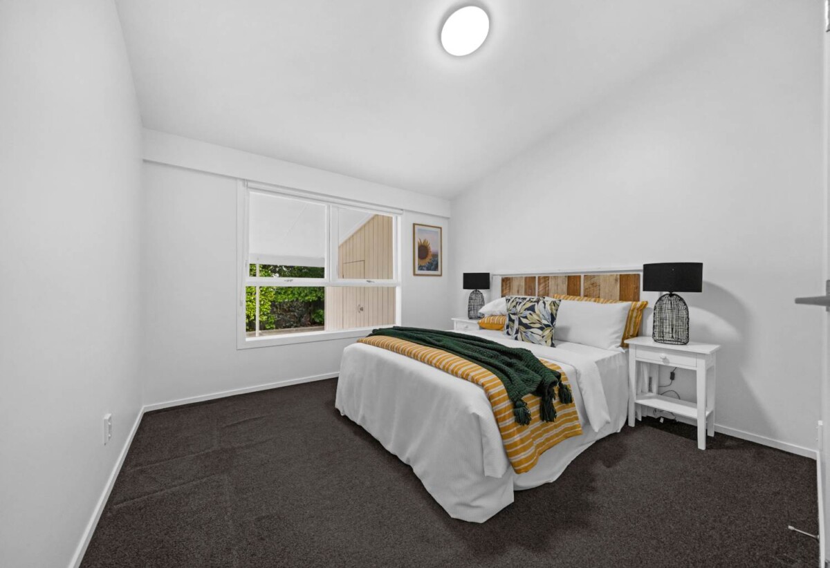 Home and income, Both Renovated, 2 beds 1 bath main home + standalone 1 bed 1 bath second dwelling, Both dwellings are fully Healthy Homes compliant,, close to Otahuhu Train Station and SH1 motorways, 0.2 km to Fairburn School, 3/15 Monterey Avenue, Otahuhu, Auckland