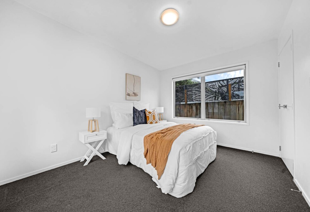 Home and income, Both Renovated, 2 beds 1 bath main home + standalone 1 bed 1 bath second dwelling, Both dwellings are fully Healthy Homes compliant,, close to Otahuhu Train Station and SH1 motorways, 0.2 km to Fairburn School, 3/15 Monterey Avenue, Otahuhu, Auckland
