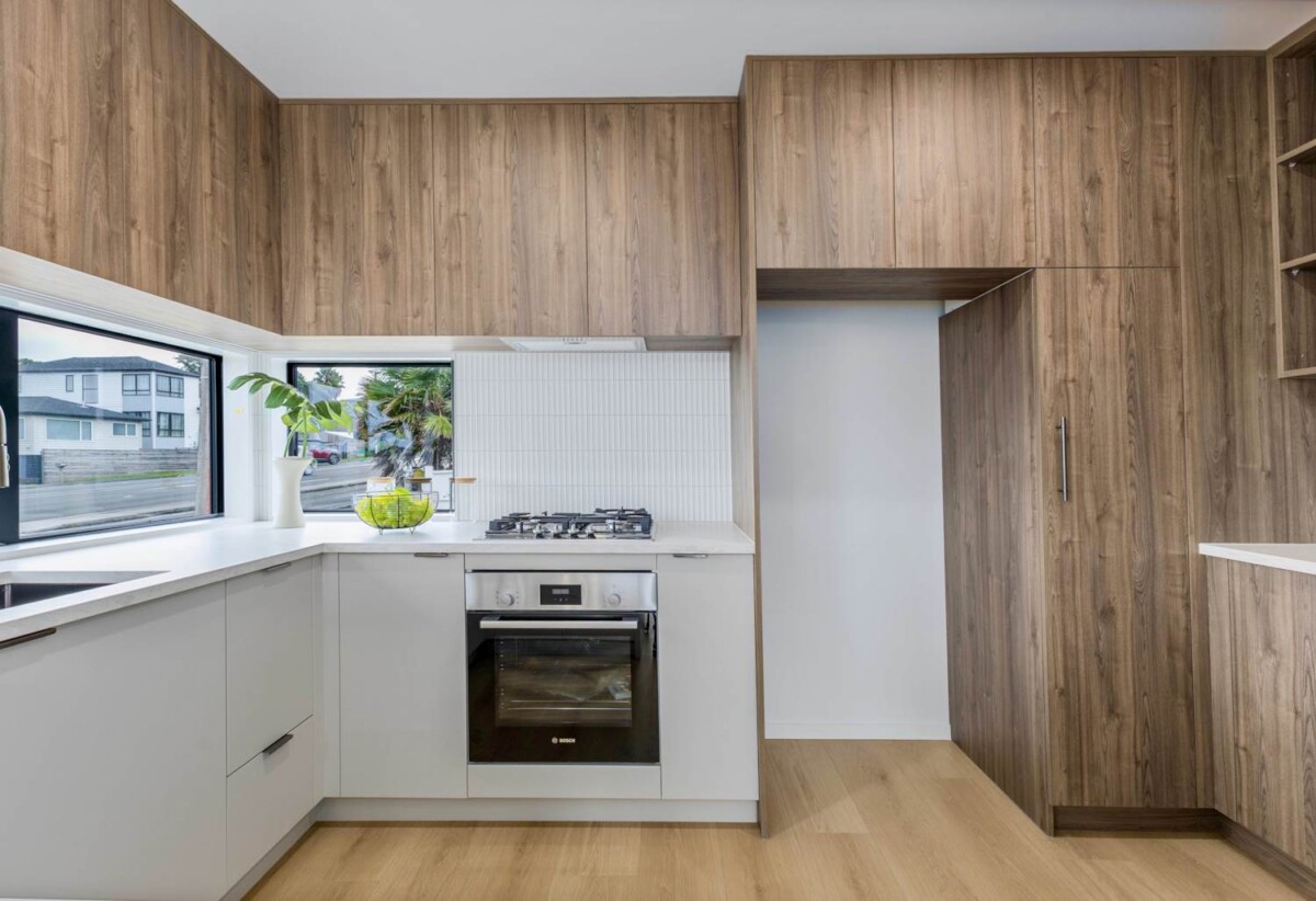 Rangitoto College zone, Brandnew freehold 3 beds 2.5 baths home with garage, close to schools shops, Albany Mall, motorway access, 0.9 km to Pinehill School (Browns Bay), Lot 1,2,3/589A East Coast Road, Browns Bay, Auckland
