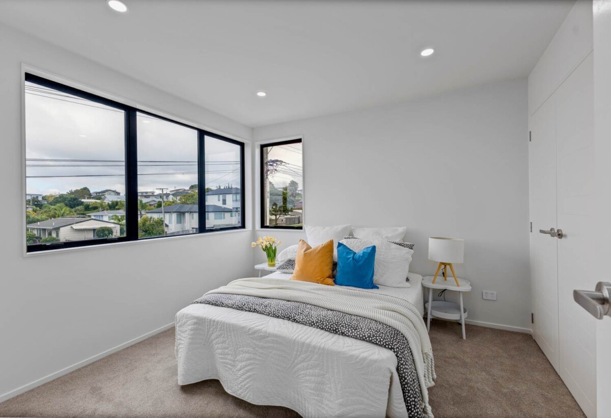 Rangitoto College zone, Brandnew freehold 3 beds 2.5 baths home with garage, close to schools shops, Albany Mall, motorway access, 0.9 km to Pinehill School (Browns Bay), Lot 1,2,3/589A East Coast Road, Browns Bay, Auckland