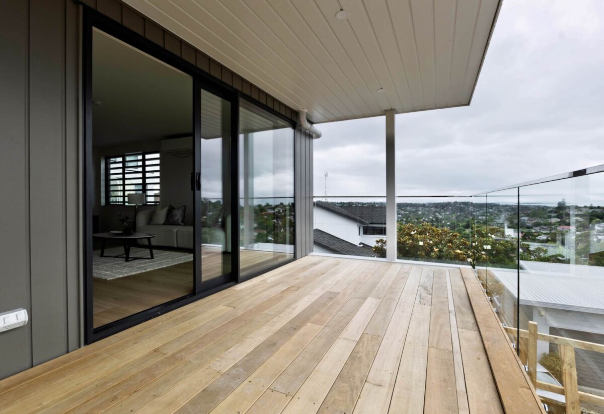 Rangitoto College zone, Brandnew freehold 4 beds 3.5 baths home with garage, close to schools shops, Albany Mall, motorway access, 0.9 km to Pinehill School (Browns Bay), Lot 4/589A East Coast Road, Browns Bay, Auckland