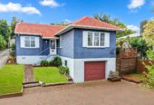 Motivated Vendor – Must Sell , Brick and tile 3 beds 1 bath house with garage, brandnew carpet, just moments away from Glenfield Mall, local supermarkets, and the Glenfield Leisure Centre, with easy motorway access, 0.9 km to Glenfield Primary School, 2/14 Hogans Road, Glenfield, Auckland