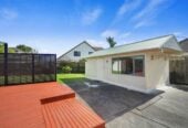 4 beds 3 baths house with double garage on 652m2 section, close to schools, shopping centres, golf club, 0.9 km to Botany Downs School, 117 Millhouse Drive, Northpark, Auckland