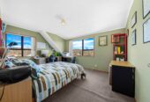 Rangitoto College zone, 4 beds 2 baths house with swimming pool on 684m2 section, 2 beds upstairs and two downstairs, along with two bathrooms, including a semi-ensuite. within walking distance to Browns Bay Beach, shops, and a local kindergarten, 0.6 km to Sherwood School (Auckland), 30 Oaktree Avenue, Browns Bay, Auckland