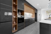 Brandnew 6 beds ( 4 ensuites) 5.5 naths house with double garage, 2-beds granny and Fireplace on 390m2 section, close to schools, shops, motorway access, waterfront walkaway, 0.4 km to Mangapikopiko School, 1.5 km to Rosehill Intermediate, 5 Catalina Avenue, Rosehill, Auckland