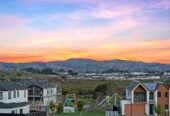 Brandnew 6 beds ( 4 ensuites) 5.5 naths house with double garage, 2-beds granny and Fireplace on 390m2 section, close to schools, shops, motorway access, waterfront walkaway, 0.4 km to Mangapikopiko School, 1.5 km to Rosehill Intermediate, 5 Catalina Avenue, Rosehill, Auckland