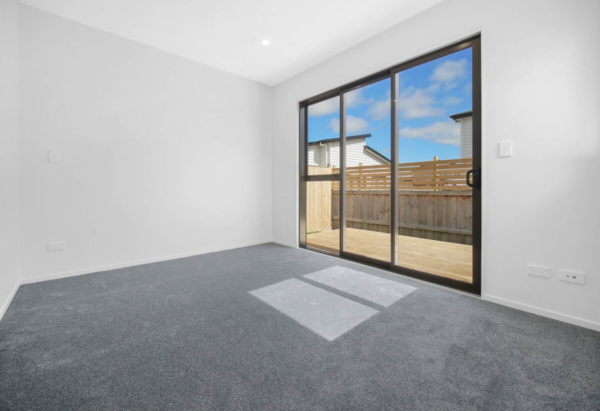 132m2 Brandnew 4 beds 2 baths house with garage on 267m2 section, close to shops, schools, motorway access, 0.6 km to Ngakoroa School, 2.7 km to Rosehill College, 24 Hari Road, Karaka, Auckland