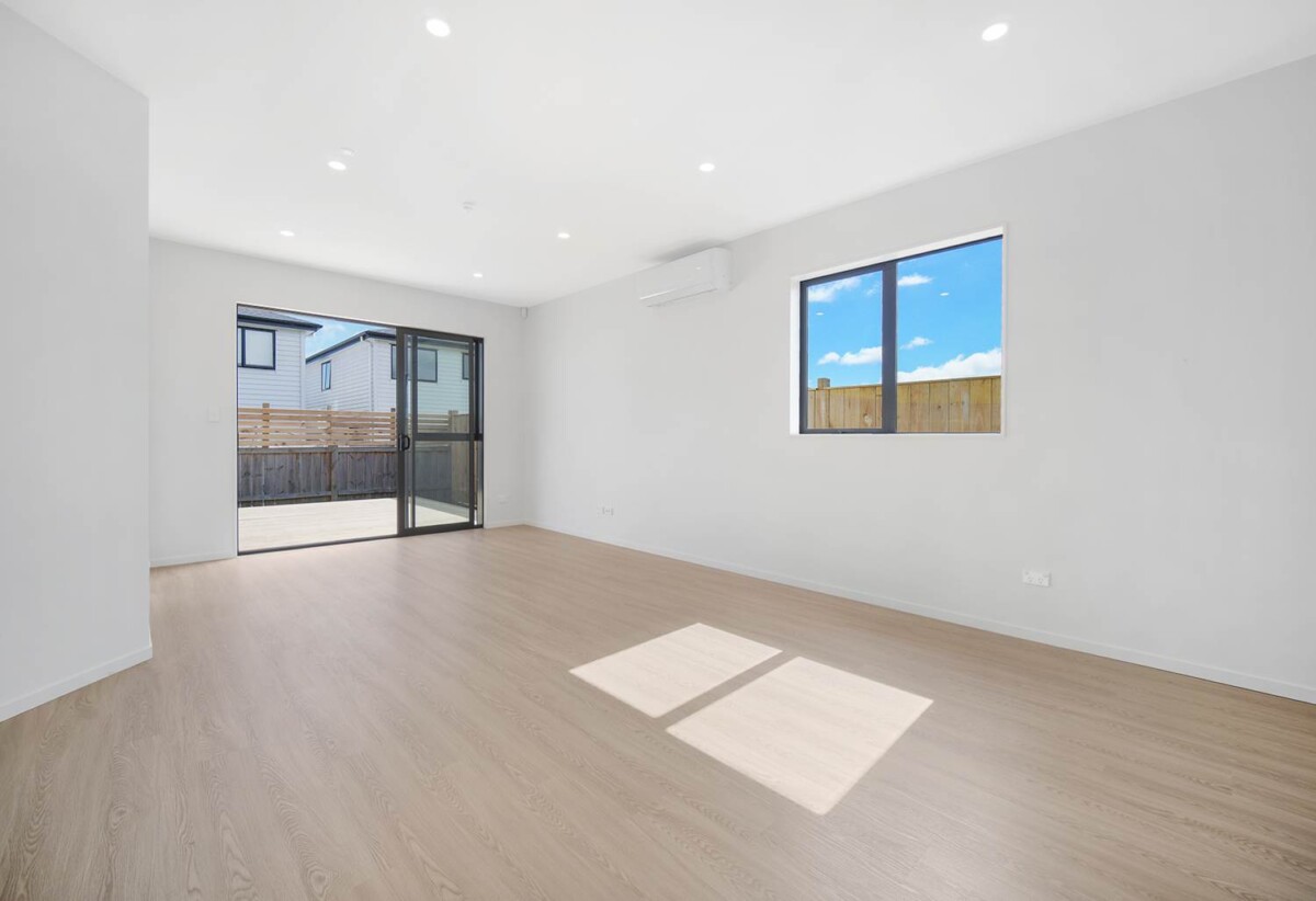 132m2 Brandnew 4 beds 2 baths house with garage on 267m2 section, close to shops, schools, motorway access, 0.6 km to Ngakoroa School, 2.7 km to Rosehill College, 24 Hari Road, Karaka, Auckland