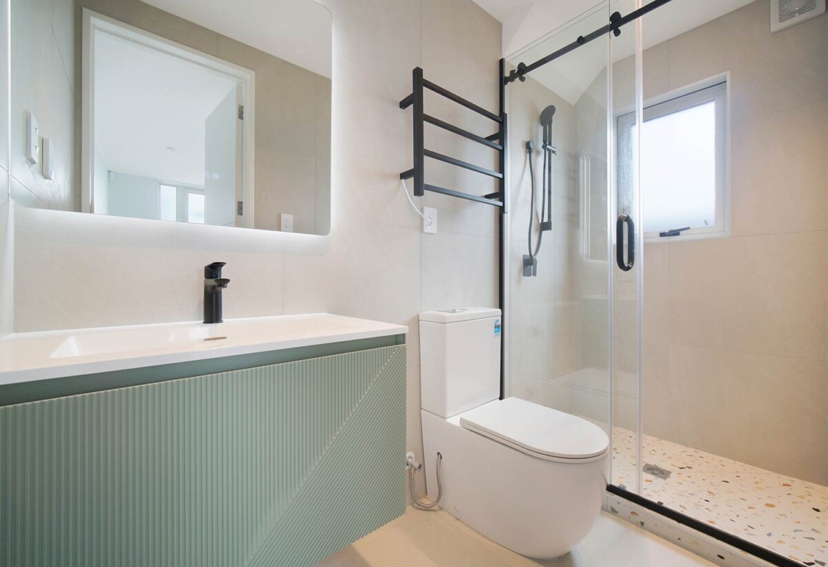 126m2 Brandnew 3 beds 2 baths house with garage and Attic/ Loft on 208m2 section, close to shops, schools, motorway access, waterfront walkaway, 1.2 km to Ngakoroa School, 2.7 km to Rosehill College, 24 Te Taiheke Road, Karaka, Auckland