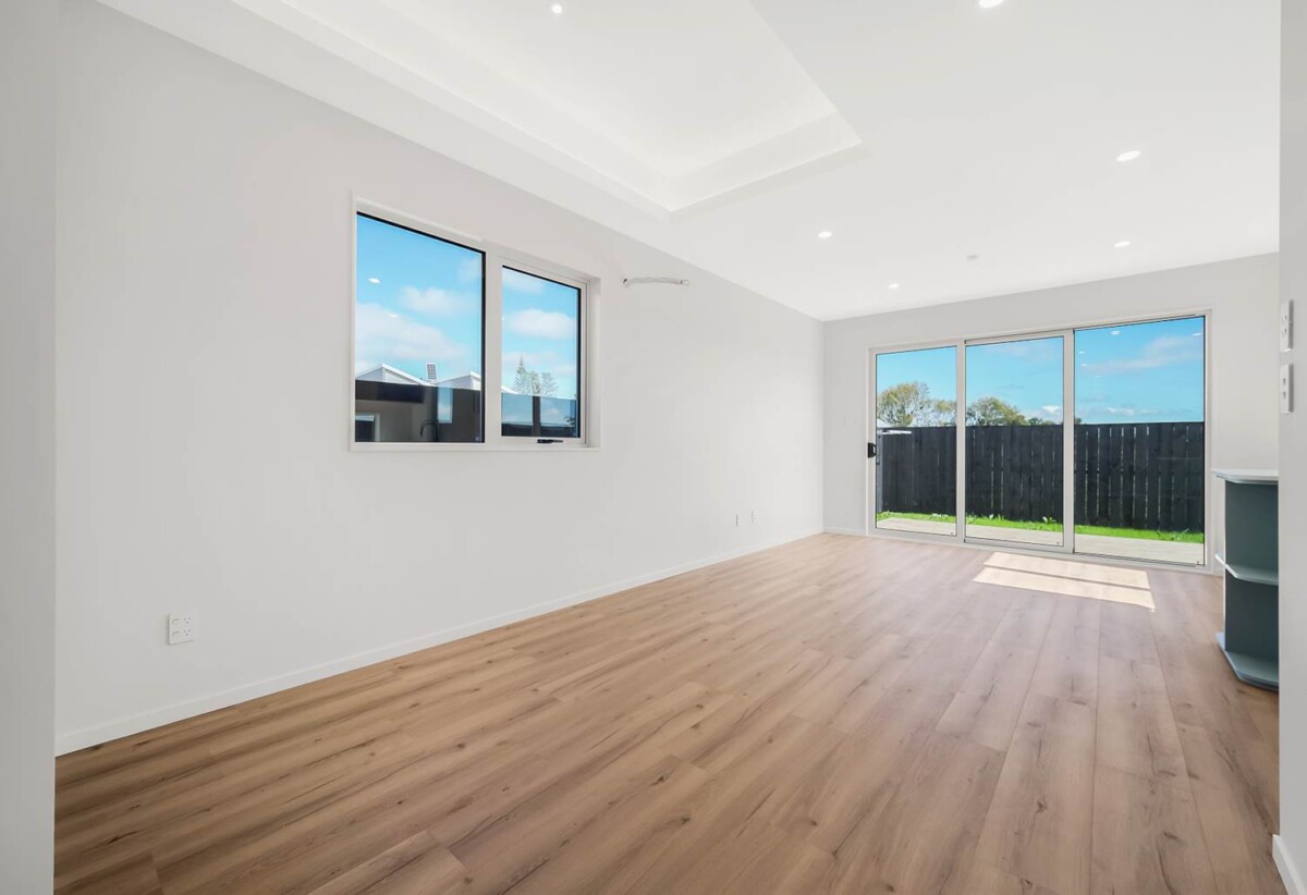 126m2 Brandnew 3 beds 2 baths house with garage and Attic/ Loft on 208m2 section, close to shops, schools, motorway access, waterfront walkaway, 1.2 km to Ngakoroa School, 2.7 km to Rosehill College, 24 Te Taiheke Road, Karaka, Auckland