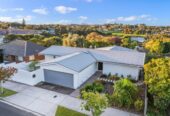 Refurbished 4 beds 3 baths house with double garage and swimming pool on 844m2 section, just minutes from local shops, cafes, and the beautiful Glendowie waterfront. 0.3 km to Glendowie School, 0.9 km to Glendowie College, 5 Thornhill Place, Glendowie, Auckland