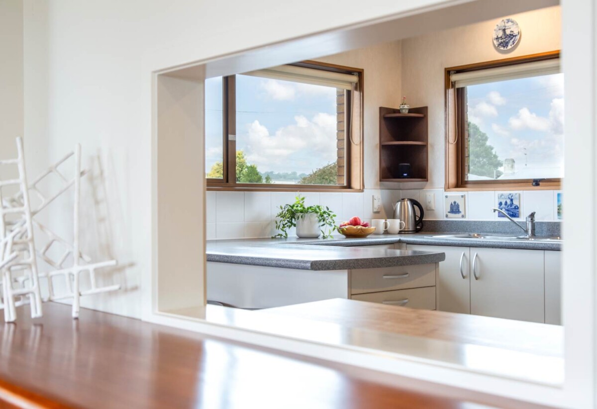 Home and income, 657m2 section, upstairs 3 beds 1 bath kiitchen and lounge, downstairs 2 beds + large flexi room 1.5 baths kitchen and lounge, easy motorway access. Only a leisurely walk to Mt Albert Pak’n Save, local cafés, 0.8 km to Avondale Primary School (Auckland), 77 Bollard Avenue, New Windsor, Auckland