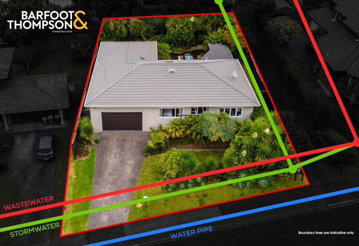Rangitoto College zone, 4 beds 2.5 baths house with double garage on 662m2 section, Located just minutes from Murrays Bay Beach and only a short distance to Mairangi Bay Beach and the village. Zoned for top schools including Rangitoto College, Murrays Bay Primary School, and Murrays Bay Intermediate, 20 Penguin Drive, Murrays Bay, Auckland
